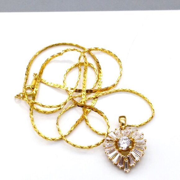 Glowing Heart CZ Pendant Necklace, Gold Tone Setting and Chain, Chaton Cubic Zir - Picture 2 of 6